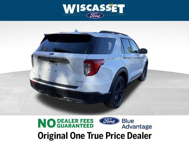 Certified 2022 Ford Explorer XLT w/ Equipment Group 202A image 5