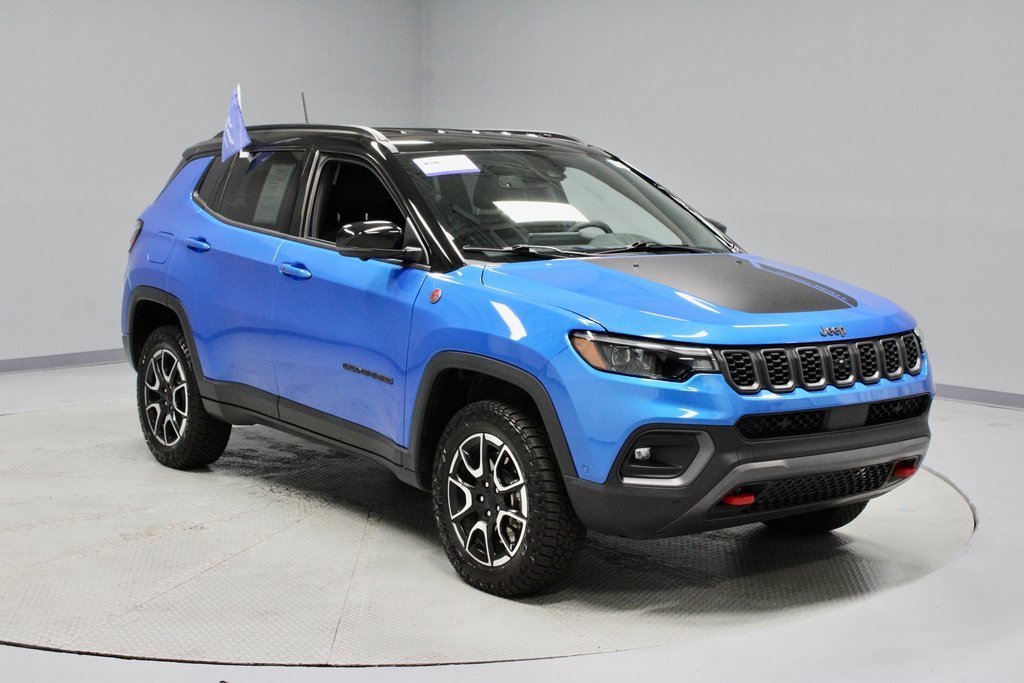 Used 2024 Jeep Compass Trailhawk w/ Trailhawk Elite Group image 7
