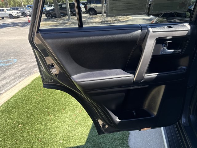 Used 2024 Toyota 4Runner SR5 Premium w/ Moonroof Package RWD image 5