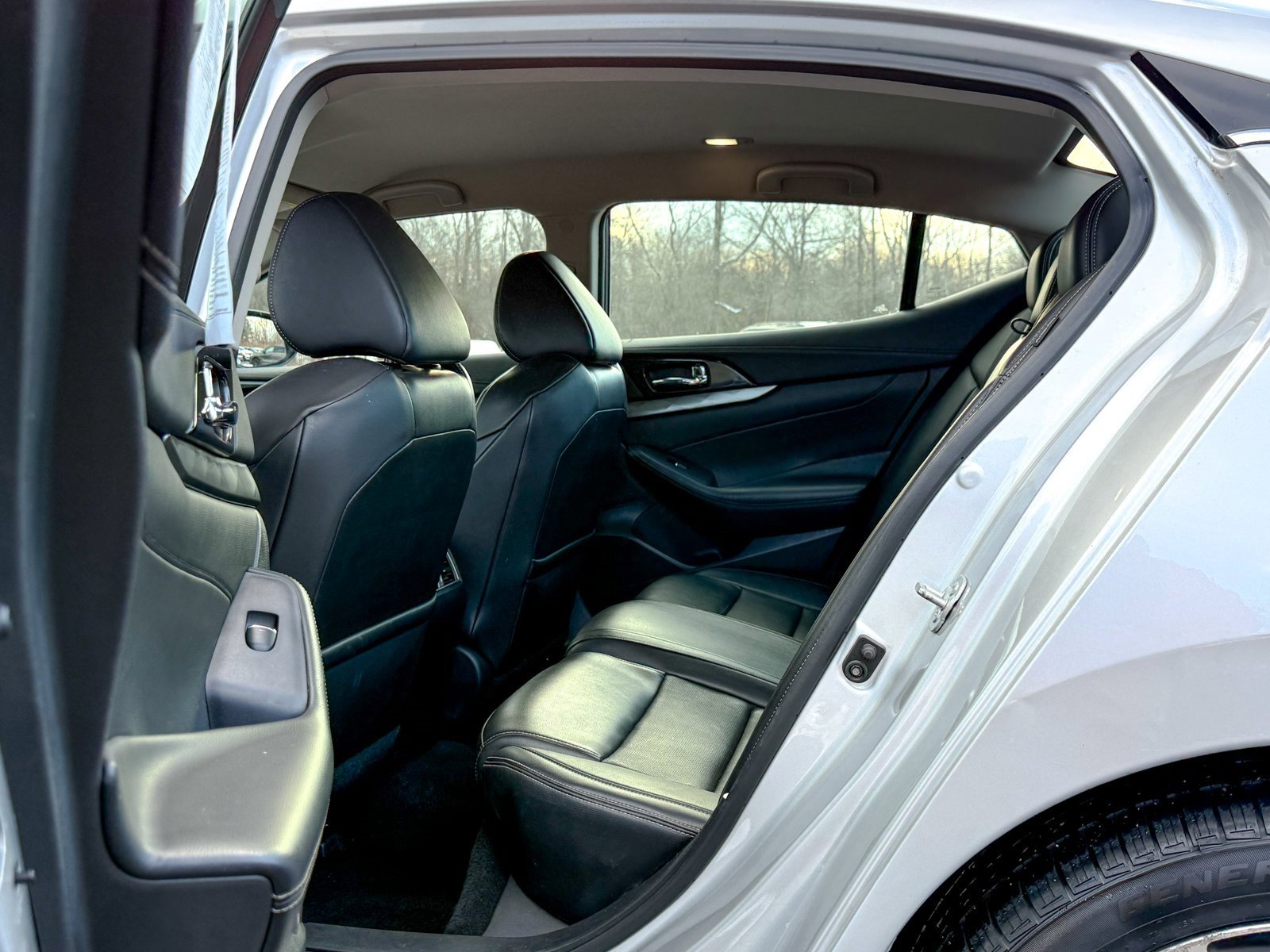 Used 2019 Nissan Maxima 3.5 SV w/ Floor Mat Group image 18