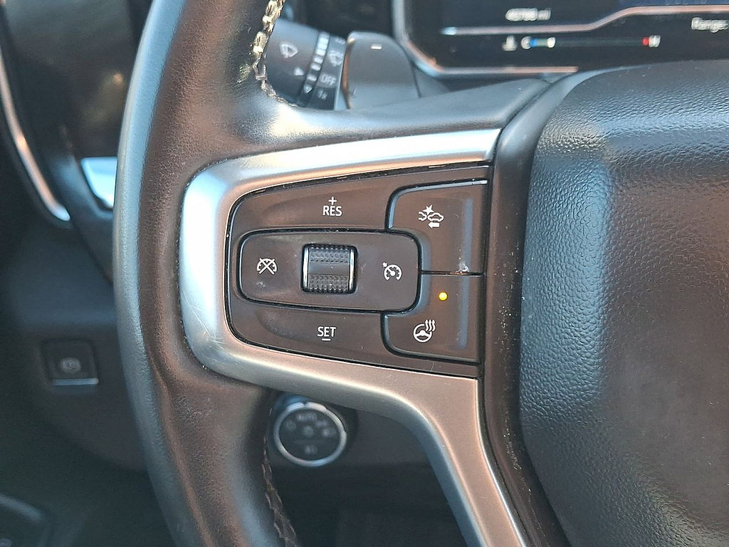 Used 2024 Chevrolet Silverado 1500 RST AWD/4WD image 17