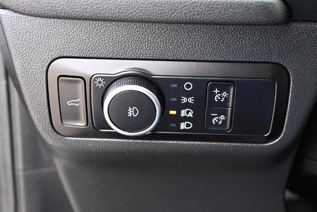 Certified 2023 Ford Escape Platinum image 35