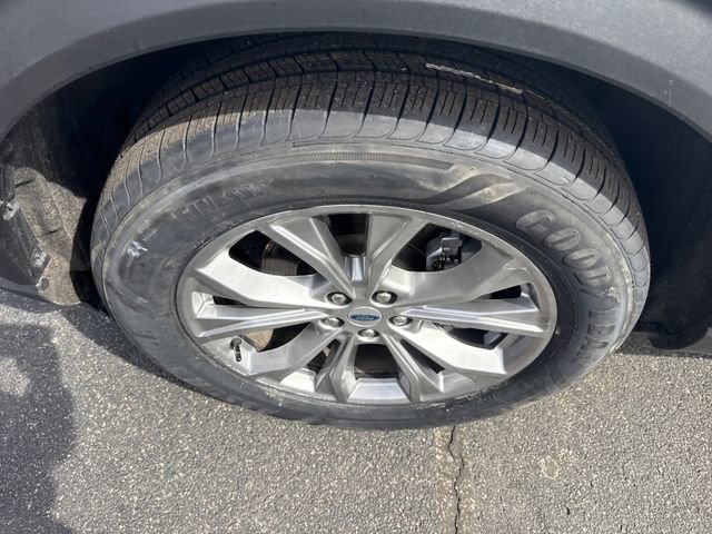 Certified 2023 Ford Explorer XLT w/ Equipment Group 202A image 16