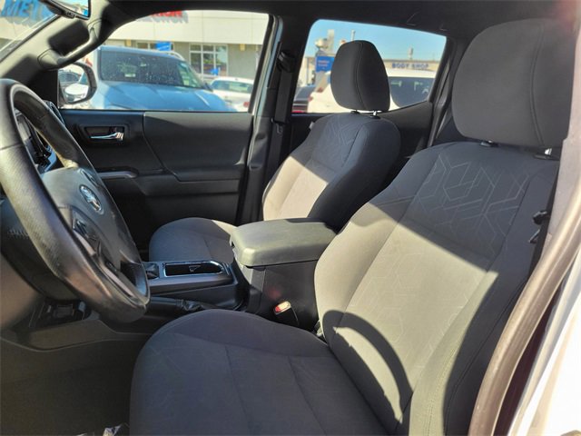 Used 2018 Toyota Tacoma SR5 image 20