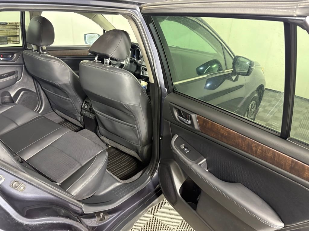Used 2017 Subaru Outback 3.6R Limited image 32