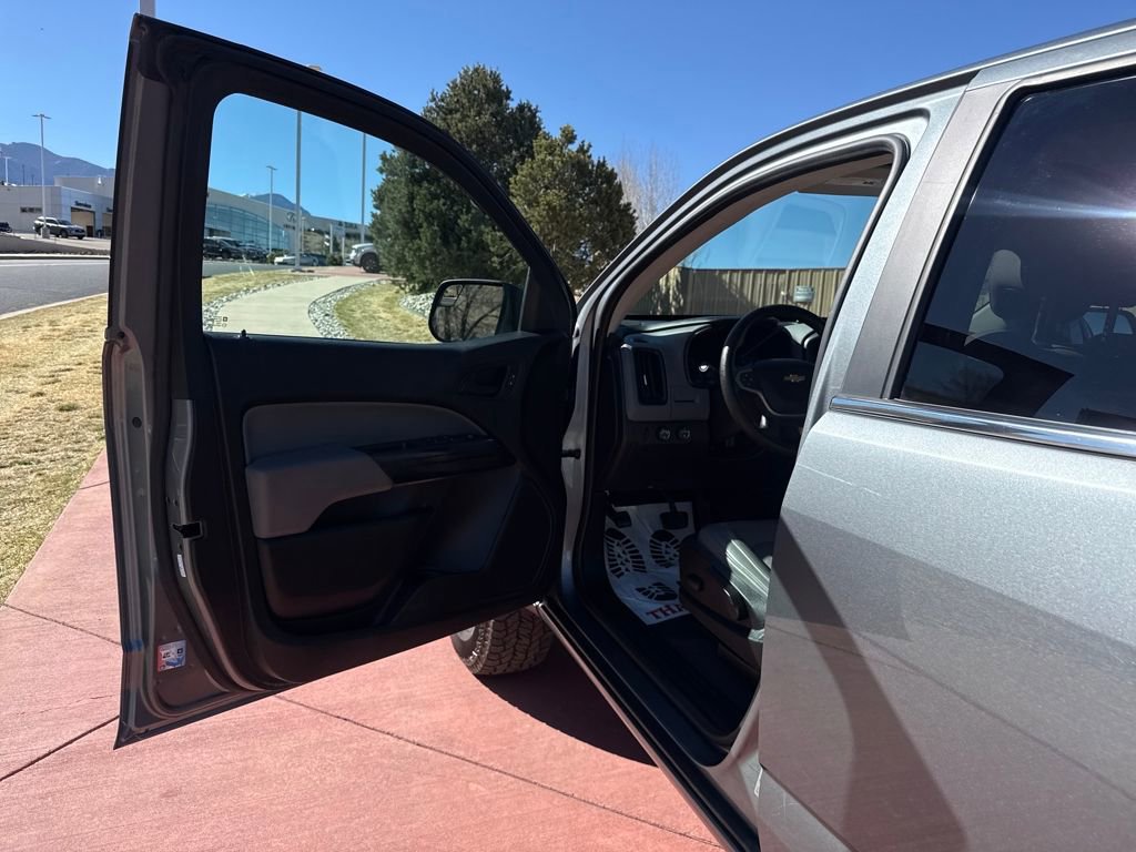 Used 2020 Chevrolet Colorado W/T w/ WT Convenience Package image 10