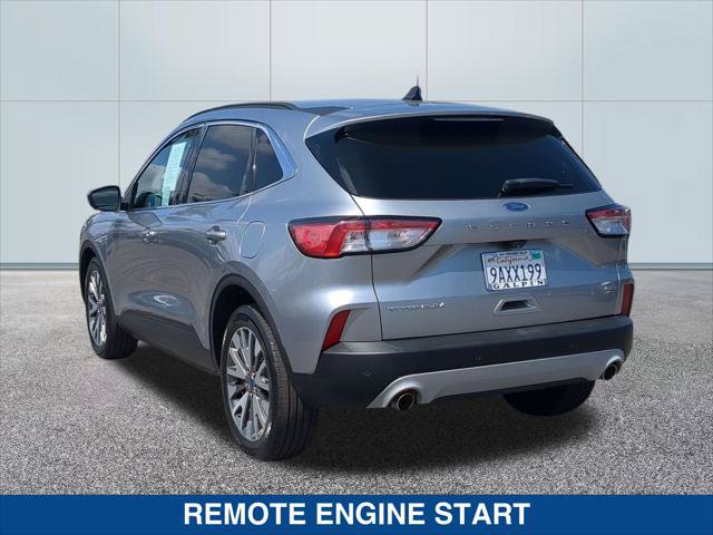Certified 2022 Ford Escape Titanium FWD image 3