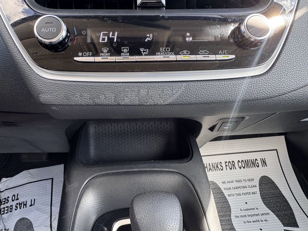 Used 2024 Toyota Corolla LE image 17
