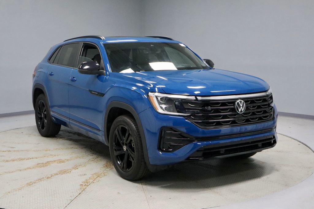 Used 2025 Volkswagen Atlas Cross Sport SEL R-Line AWD/4WD image 7