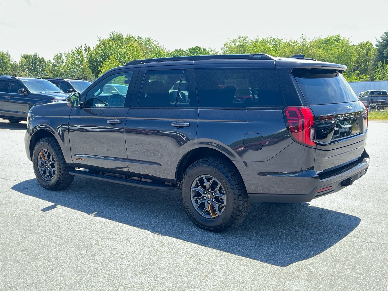 Certified 2026 Ford Expedition Tremor AWD/4WD image 4