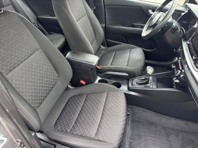 Used 2022 Kia Rio S w/ Technology Package FWD image 8