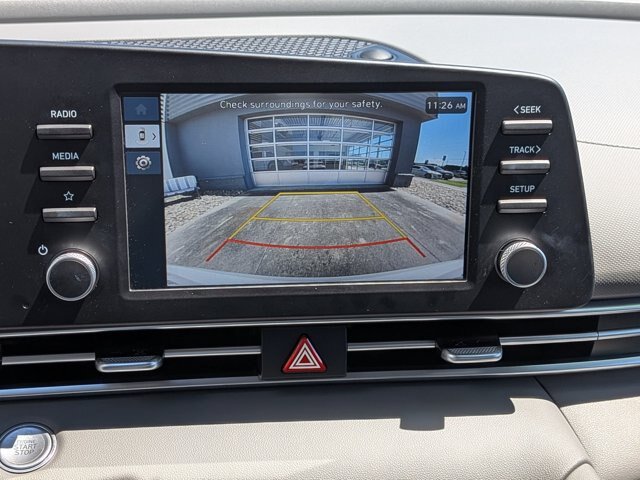 Used 2025 Hyundai Elantra Hybrid FWD image 23