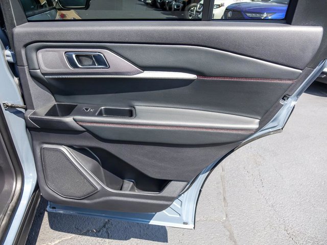 Certified 2025 Ford Explorer ST-Line image 30