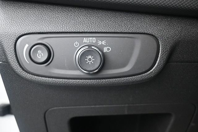 Used 2025 Chevrolet TrailBlazer LT AWD/4WD image 8