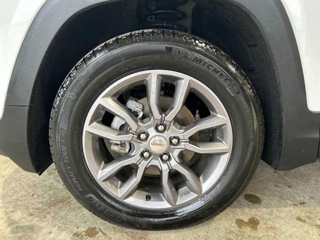 Used 2024 GMC Terrain SLT image 11