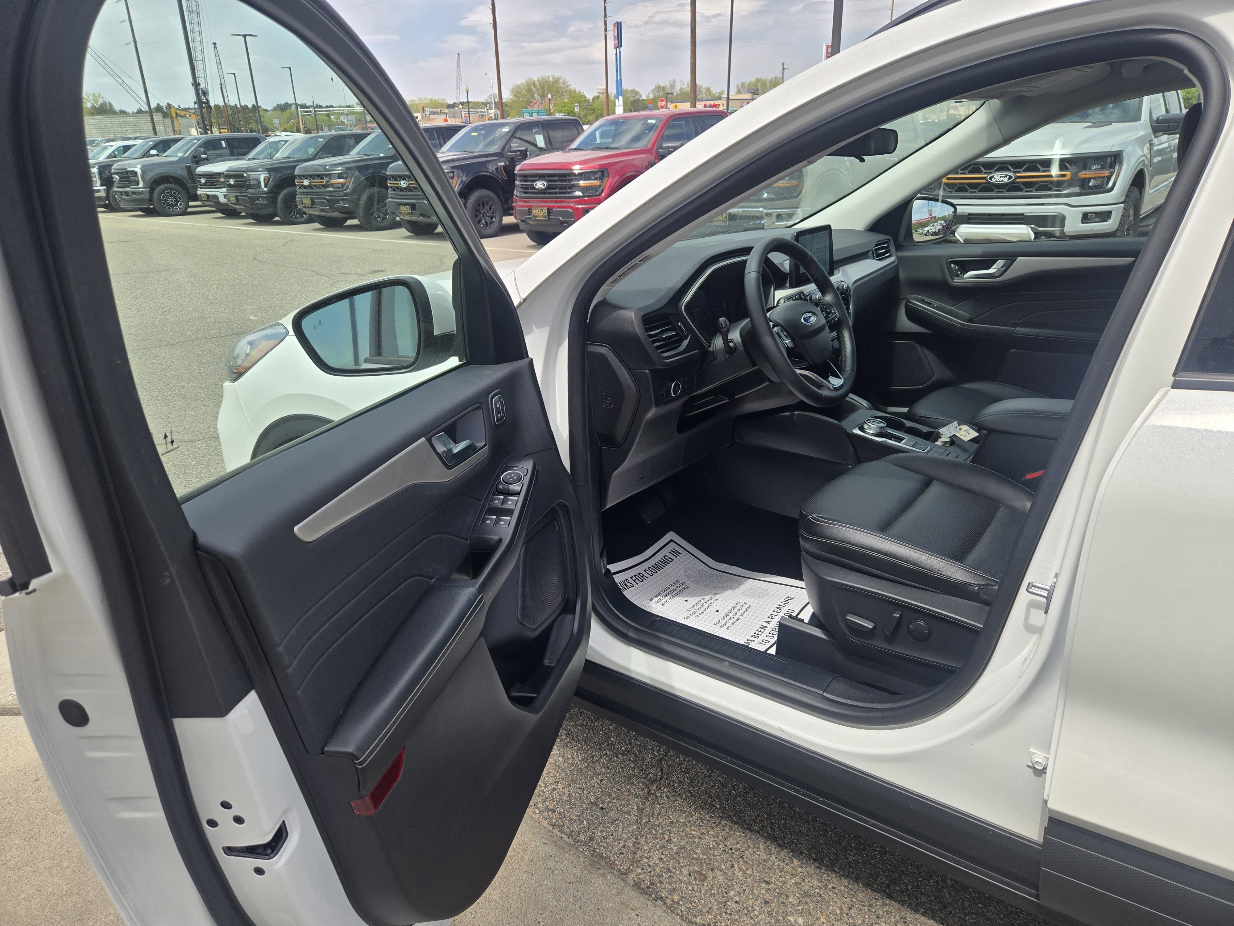 Certified 2022 Ford Escape SEL w/ Technology Package AWD/4WD image 11