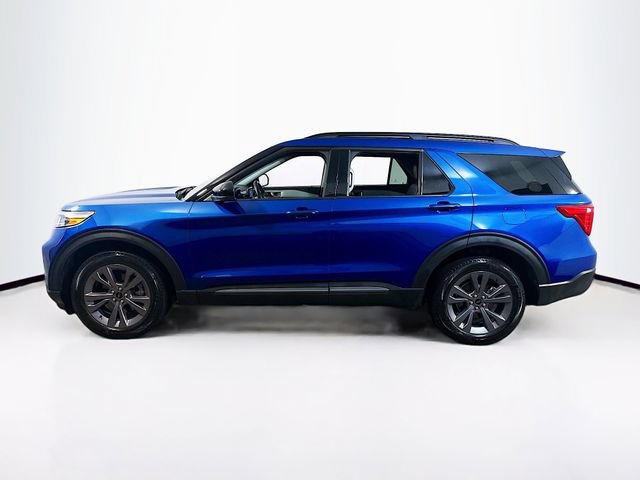 Certified 2023 Ford Explorer XLT w/ Equipment Group 202A AWD/4WD image 6