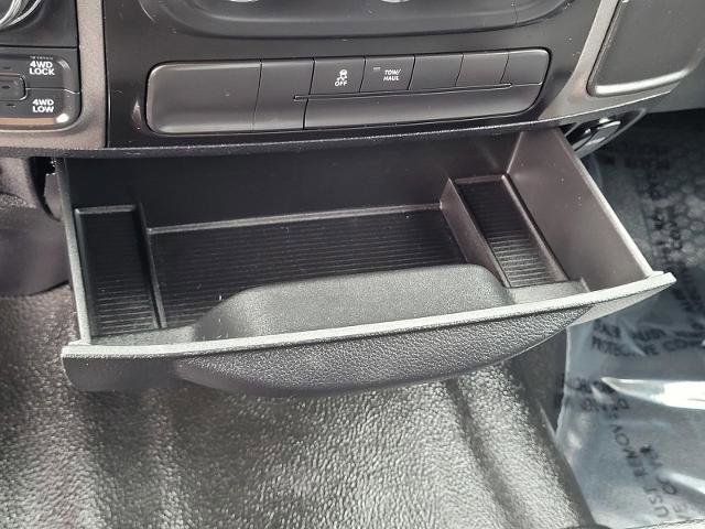 Used 2018 RAM 1500 Tradesman w/ Chrome Appearance Group image 19