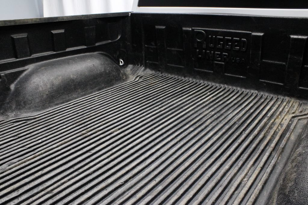 Used 2023 RAM 1500 Classic SLT w/ Electronics Group AWD/4WD image 11