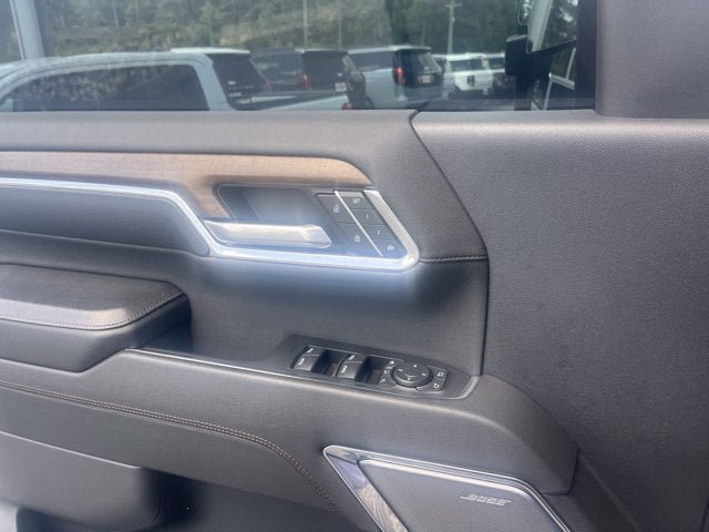 Used 2024 Chevrolet Silverado 2500 High Country w/ Technology Package AWD/4WD image 19