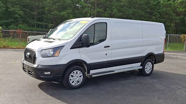 Certified 2025 Ford Transit 250 Low Roof w/ Exterior Upgrade Package RWD image 4