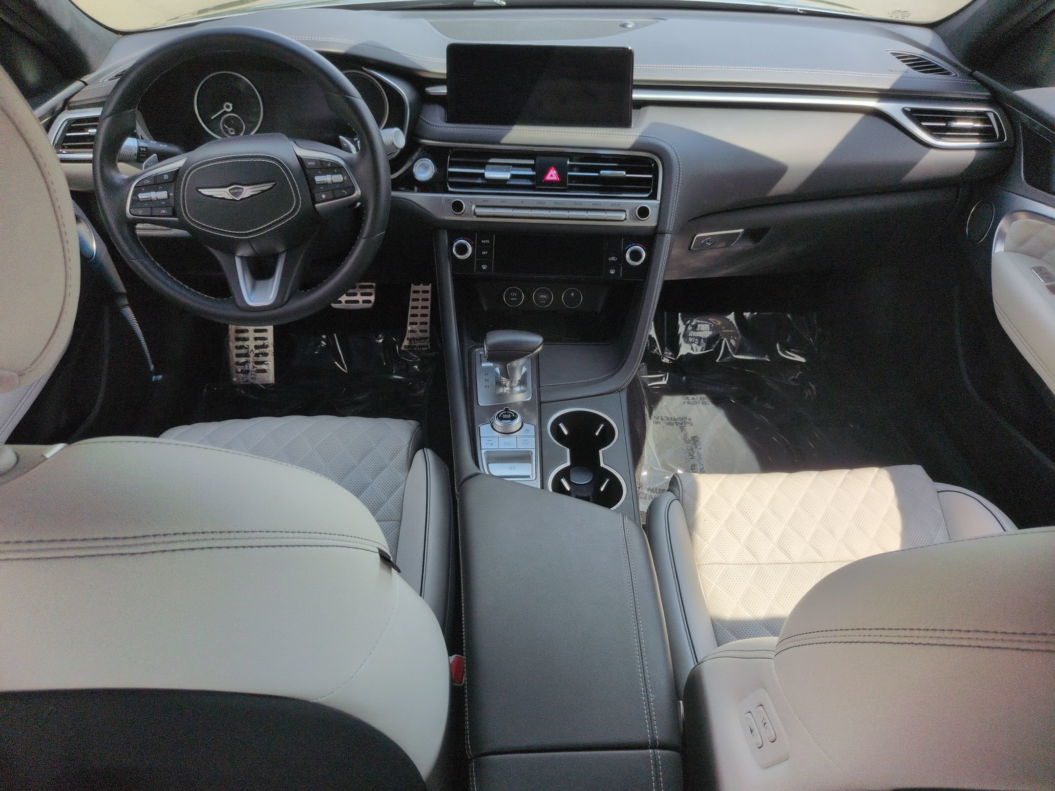 Used 2025 Genesis G70 3.3T Advanced w/ Sport Prestige Package RWD image 32