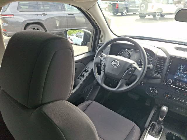 Used 2024 Nissan Frontier S AWD/4WD image 15