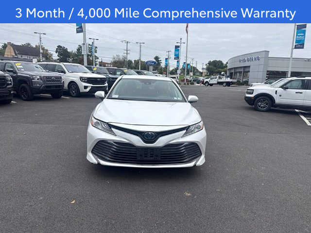 Used 2019 Toyota Camry XLE FWD image 2