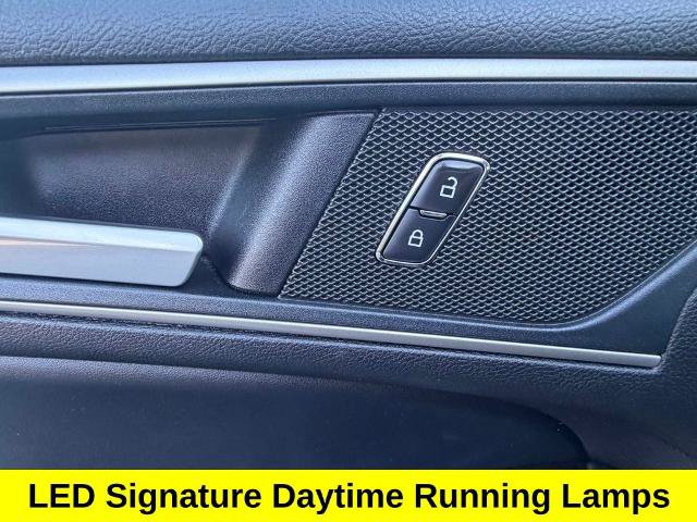 Certified 2019 Ford Edge SEL w/ Equipment Group 201A AWD/4WD image 16