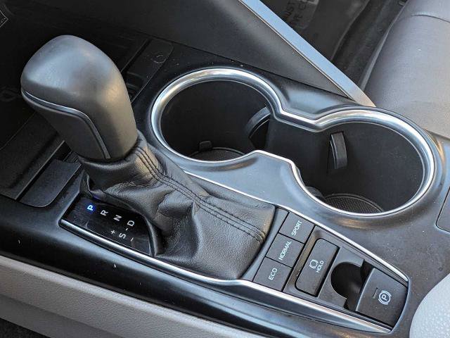 Used 2018 Toyota Camry XLE FWD image 25