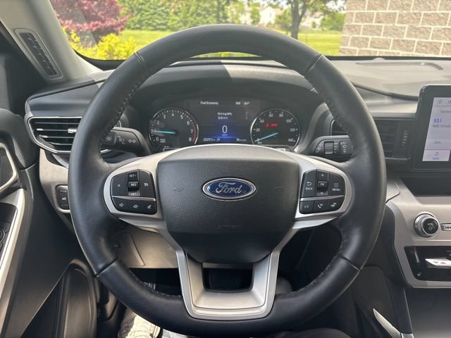 Certified 2024 Ford Explorer XLT w/ Equipment Group 202A AWD/4WD image 17