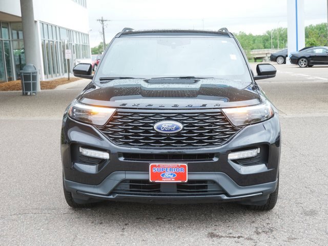 Certified 2022 Ford Explorer ST-Line w/ Class IV Trailer Tow Package AWD/4WD image 2