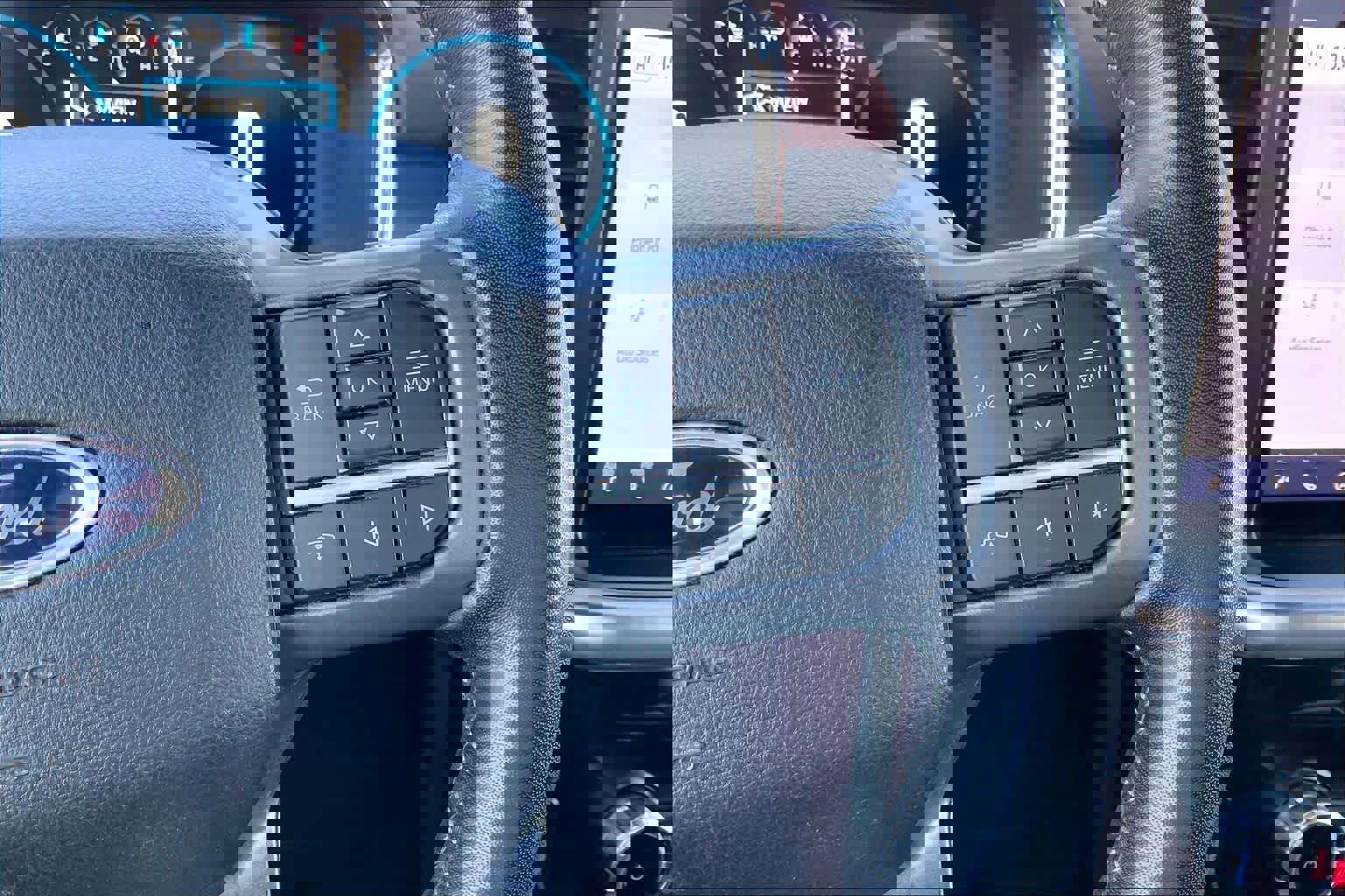 Certified 2023 Ford F150 Lariat w/ Equipment Group 502A High image 25