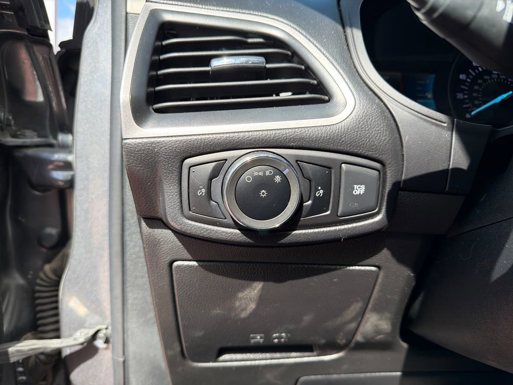 Certified 2024 Ford Edge SEL image 13