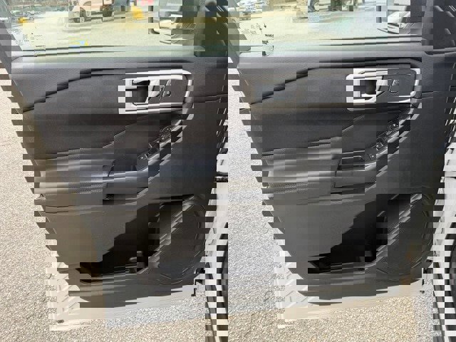 Certified 2020 Ford Explorer XLT image 10