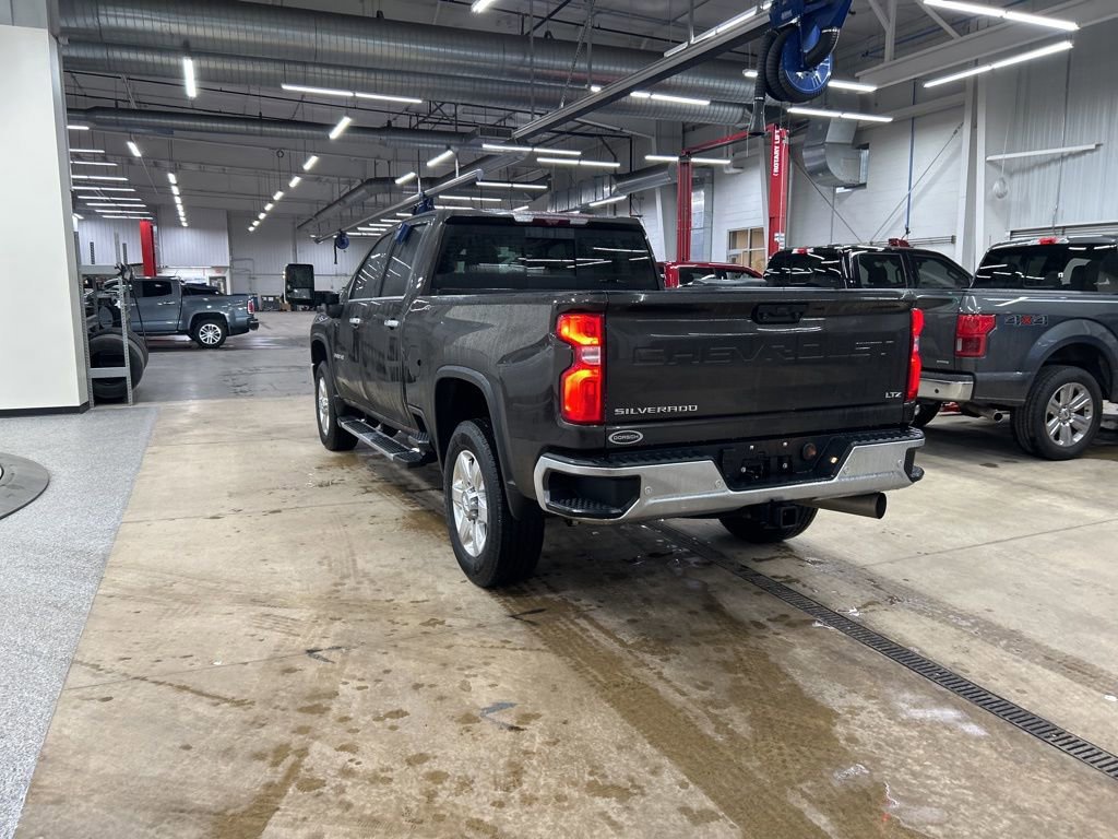 Used 2020 Chevrolet Silverado 2500 LTZ w/ LTZ Premium Package image 2