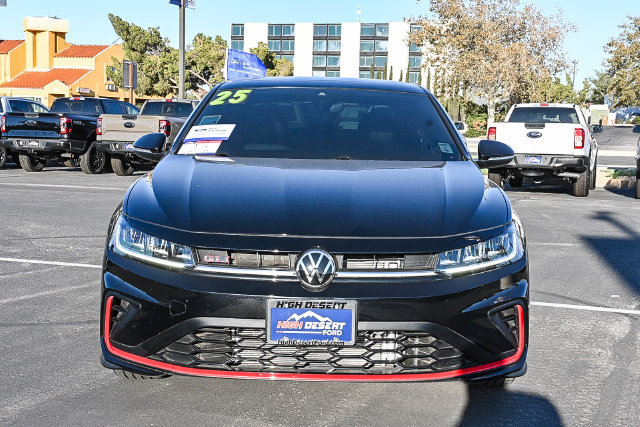 Used 2025 Volkswagen Jetta GLI Autobahn FWD image 2