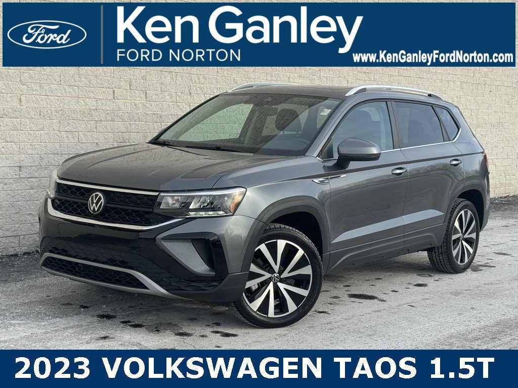 Used 2023 Volkswagen Taos SE w/ Panoramic Sunroof Package image 7