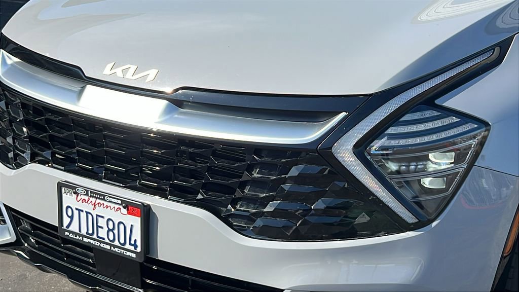 Used 2025 Kia Sportage SX image 6