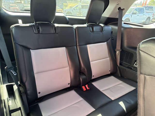 Certified 2023 Ford Explorer XLT w/ Equipment Group 202A RWD image 14