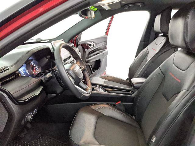 Used 2025 Jeep Compass Trailhawk AWD/4WD image 16