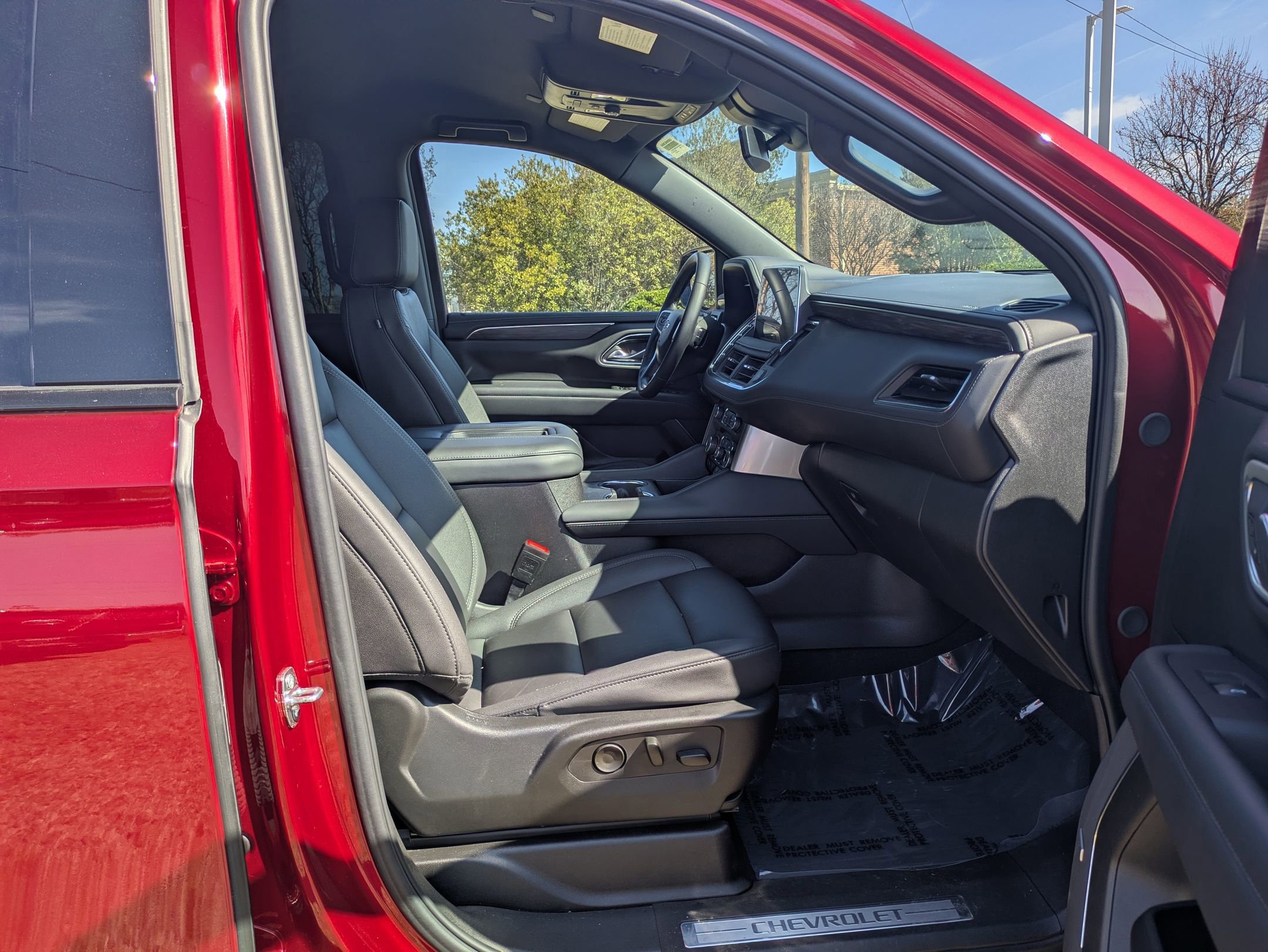 Used 2024 Chevrolet Tahoe Z71 image 37