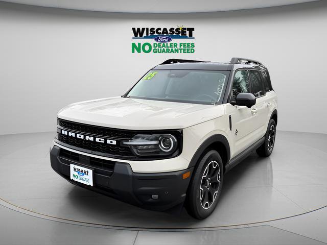 Certified 2025 Ford Bronco Sport Outer Banks w/ Outer Banks Tech Package+ AWD/4WD image 18