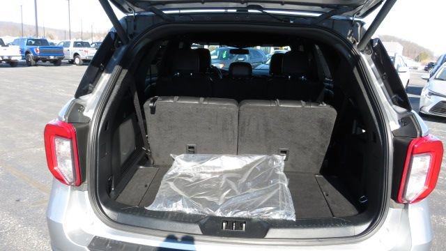 Certified 2023 Ford Explorer ST w/ Equipment Group 401A image 29