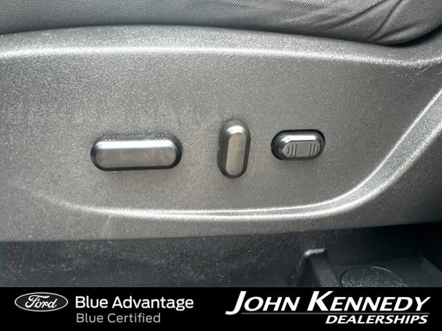 Certified 2018 Ford Escape SE w/ SE Sync 3 Package AWD/4WD image 8