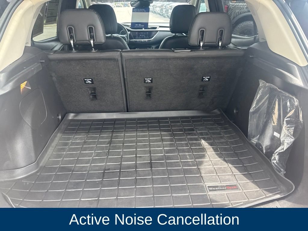 Used 2023 Buick Encore GX Essence w/ Experience Buick Package FWD image 9