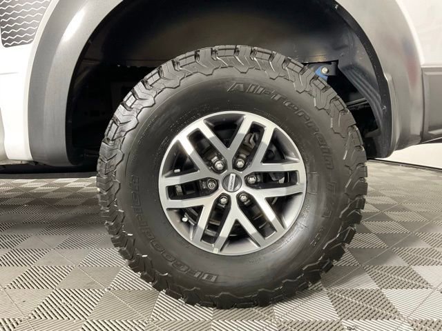 Certified 2018 Ford F150 Raptor w/ Equipment Group 802A Luxury image 10