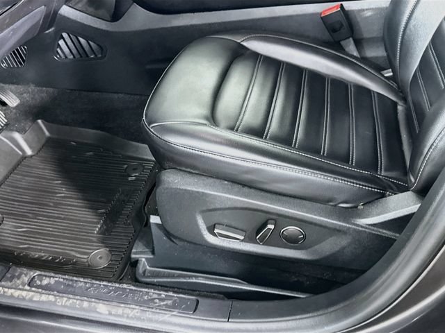 Certified 2019 Ford Edge SEL w/ Equipment Group 201A AWD/4WD image 29