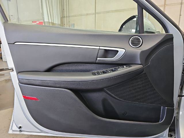 Used 2025 Hyundai Sonata SEL FWD image 26
