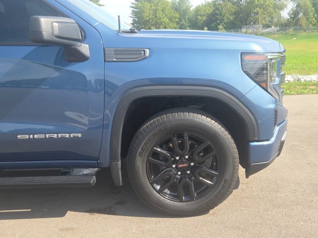 Used 2024 GMC Sierra 1500 Pro w/ Graphite Edition AWD/4WD image 4